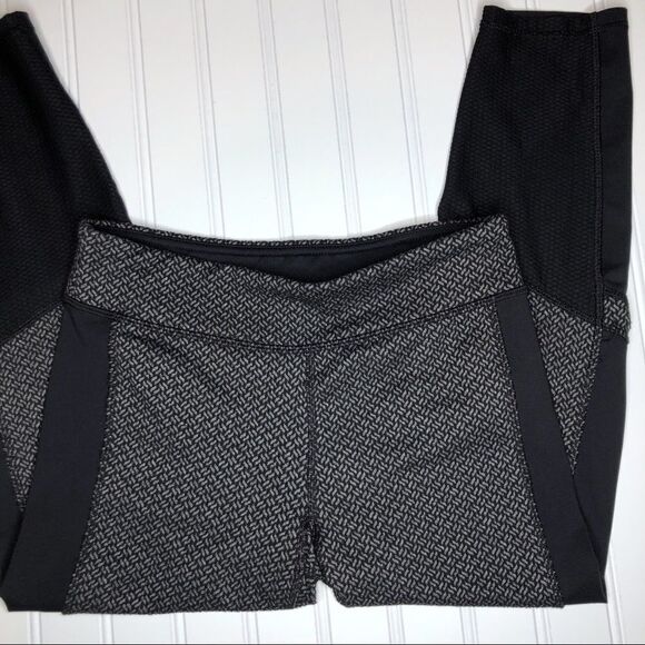 Champion Black and Gray Capri Pants, XS - Picture 1 of 6